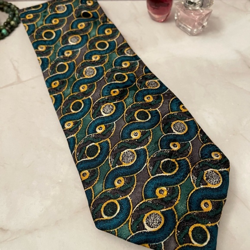 *SOLD* Armani Vintage Peacock Patterned Tie